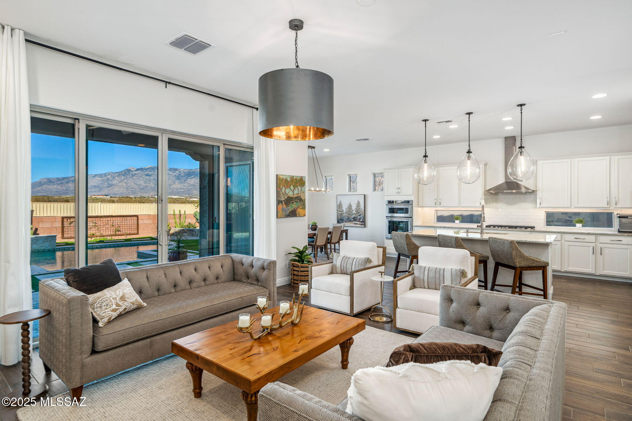 755 East Romsdalen Road Tucson, AZ 85755 - Photo 11 of 48