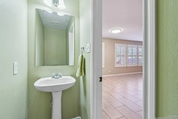 $1,800 | 12639 Mexican Plum, San Antonio, TX 78253