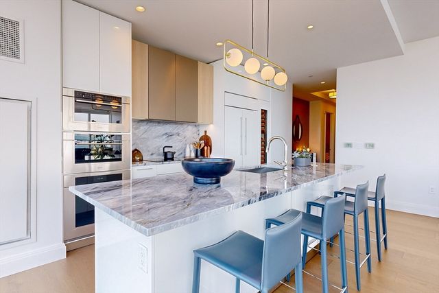 $4,955,000 | 240 Devonshire Street, Unit 5906, Boston, MA 02110