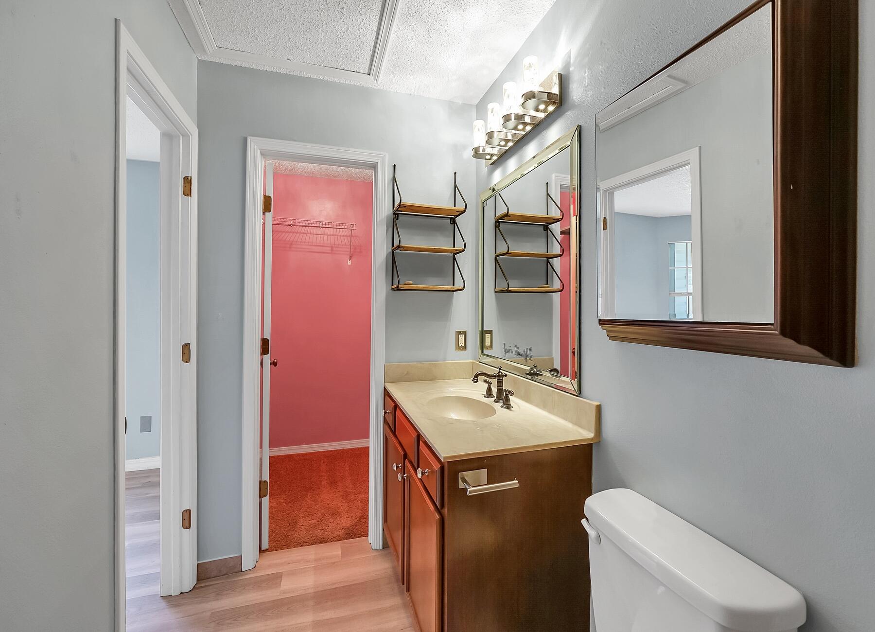 129 Wright Circle Niceville, FL 32578 - Photo 30 of 44 a bathroom with a sink a toilet and shower