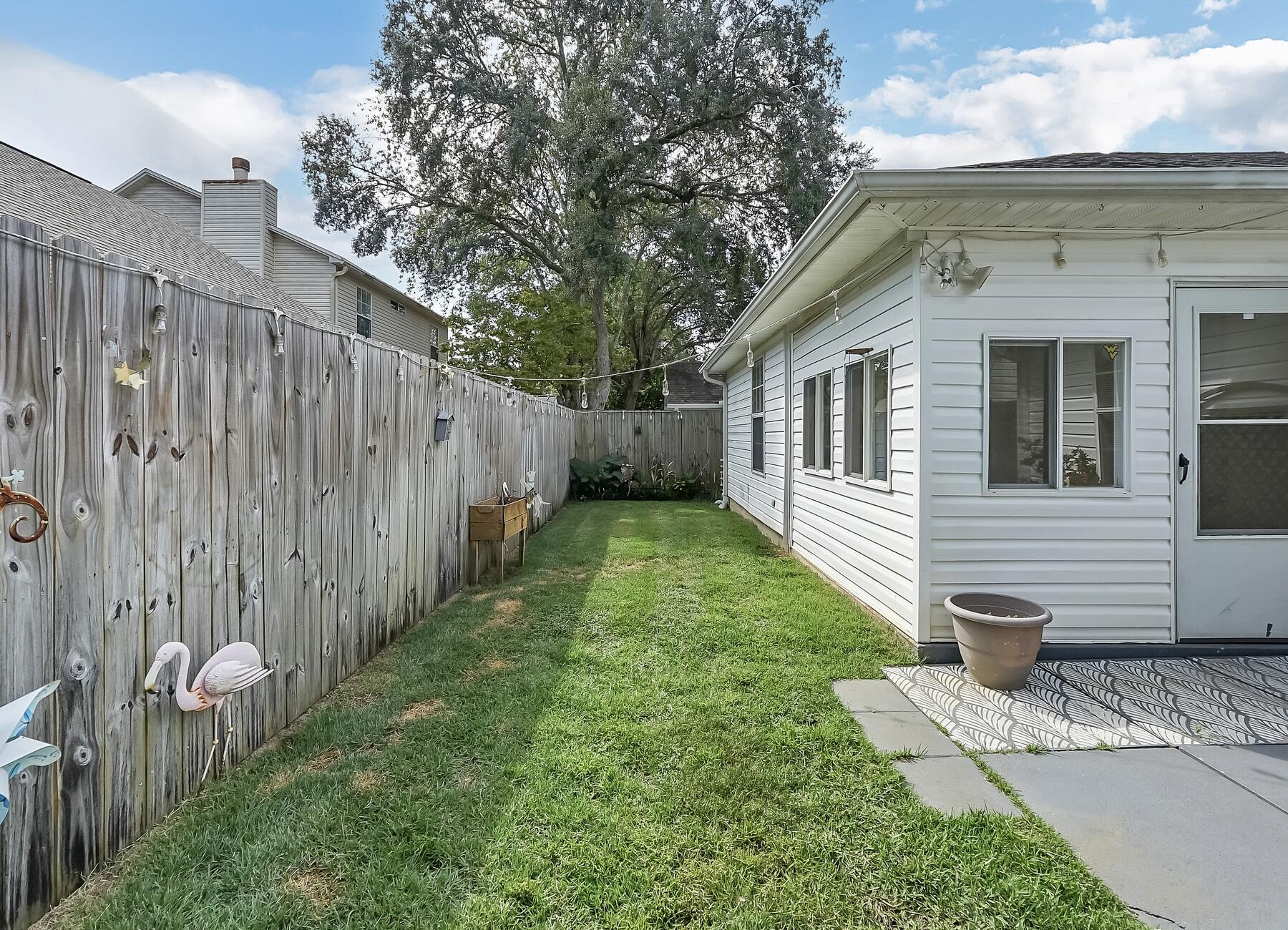 129 Wright Circle Niceville, FL 32578 - Photo 37 of 44 a view of a house with a yard