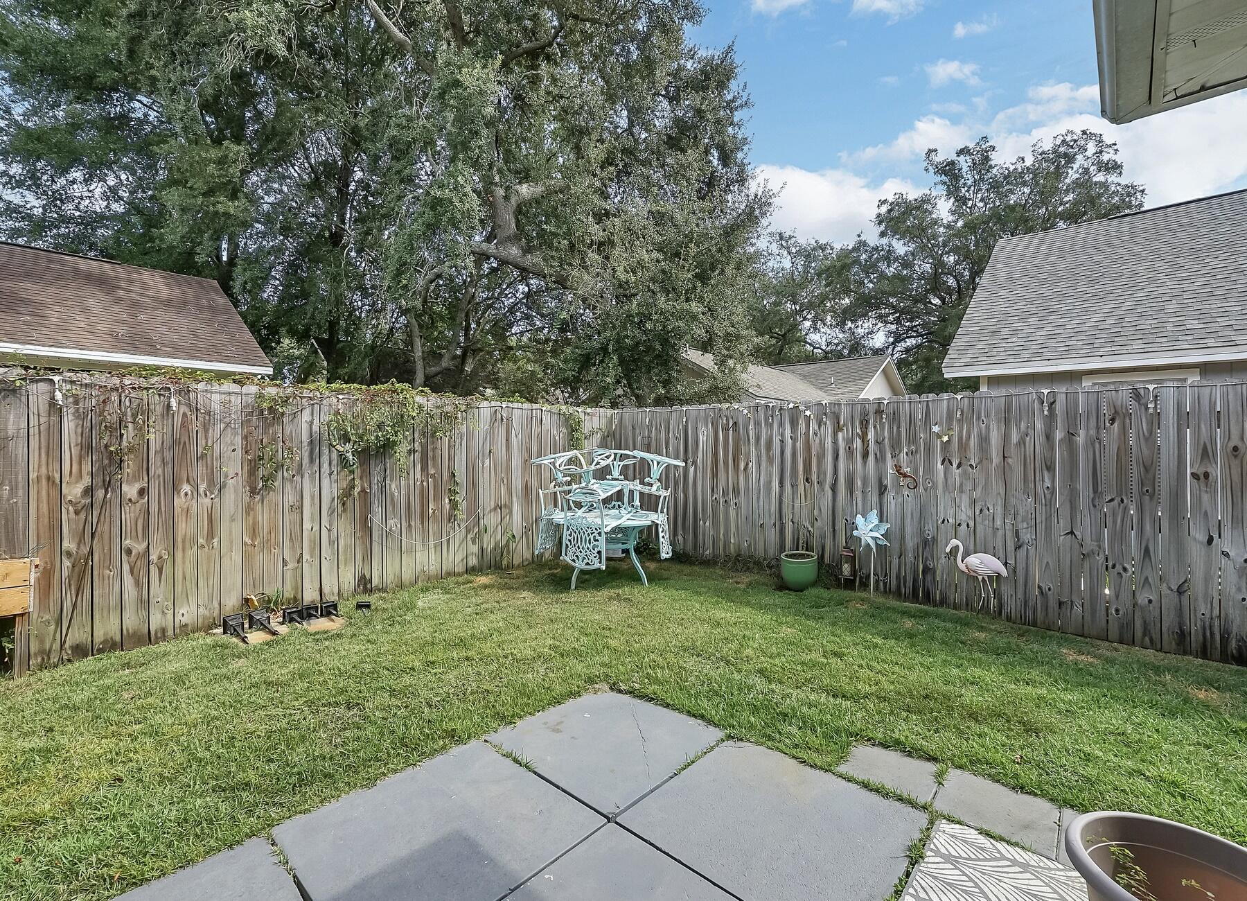 129 Wright Circle Niceville, FL 32578 - Photo 44 of 44 a view of a backyard with a small cabin