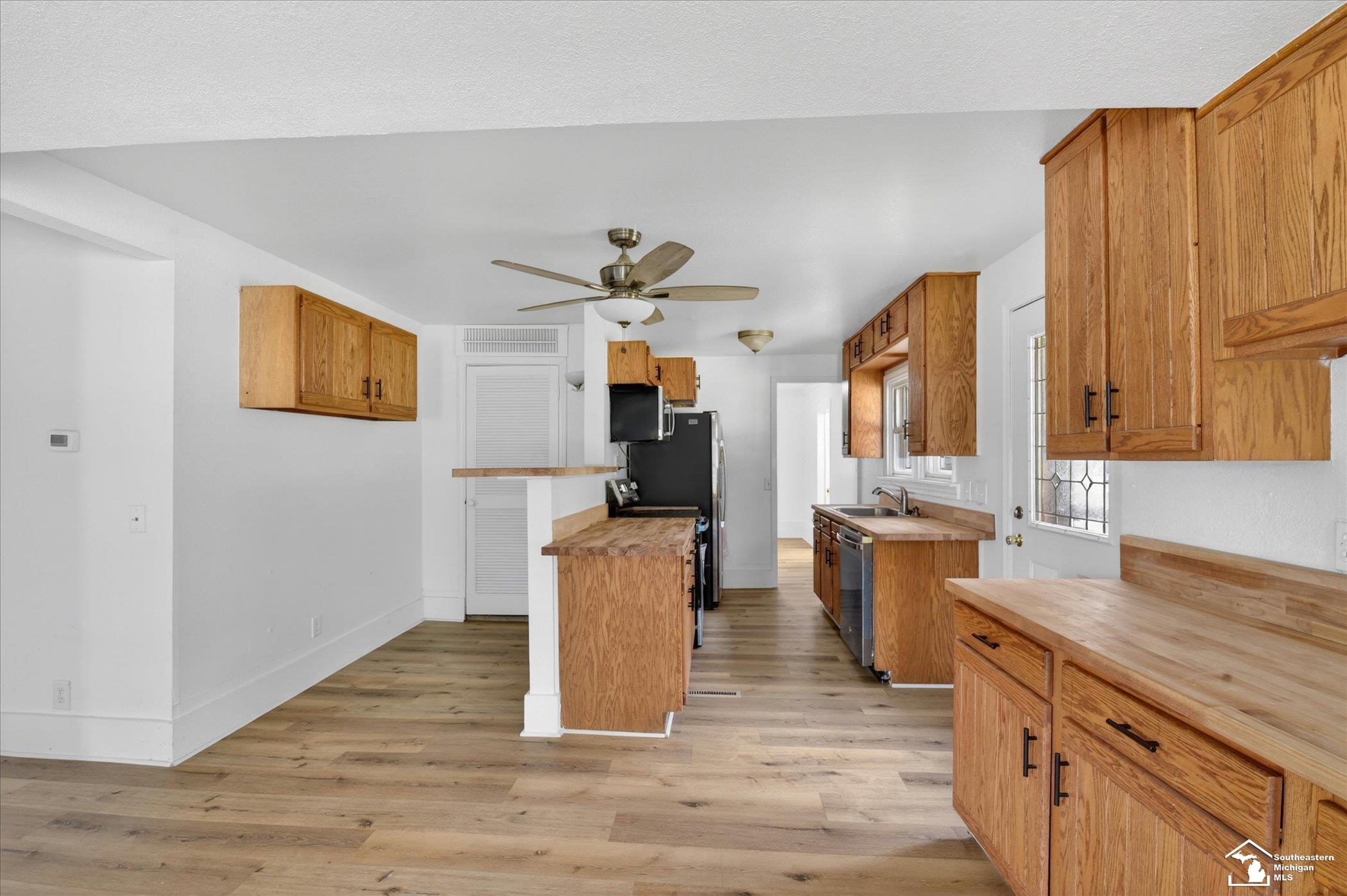 5813 West Temperance Road Ottawa Lake, MI 49267 - Photo 13 of 45