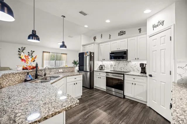 $364,000 | 5585 Southeast 4th Place, Ocala, FL 34480