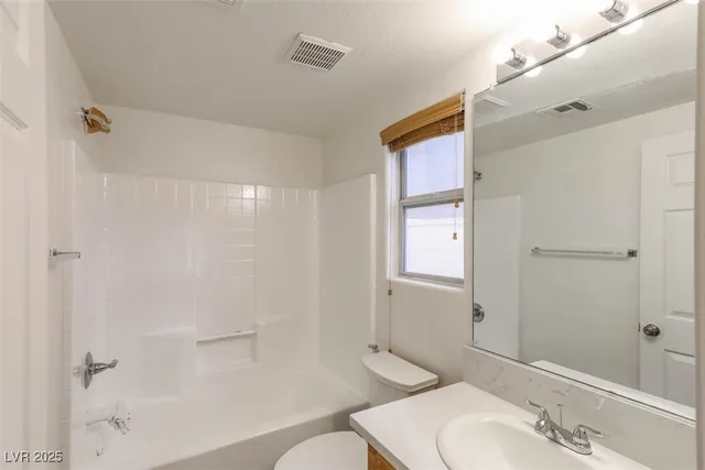 $1,940 | 10331 Ladybug Bend Street, Las Vegas, NV 89183