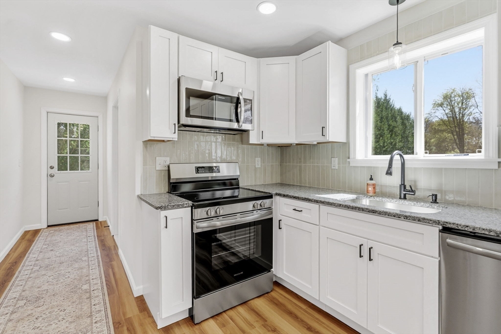 30 Gunn Road Southampton, MA 01073 - Photo 3 of 37 Gallery Image 3