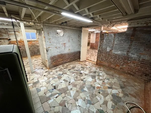 $2,000 | 509 North 4th Street, Niles, MI 49120