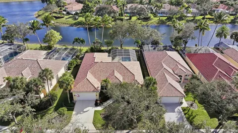 $799,999 | 7646 Red River Road, West Palm Beach, FL 33411