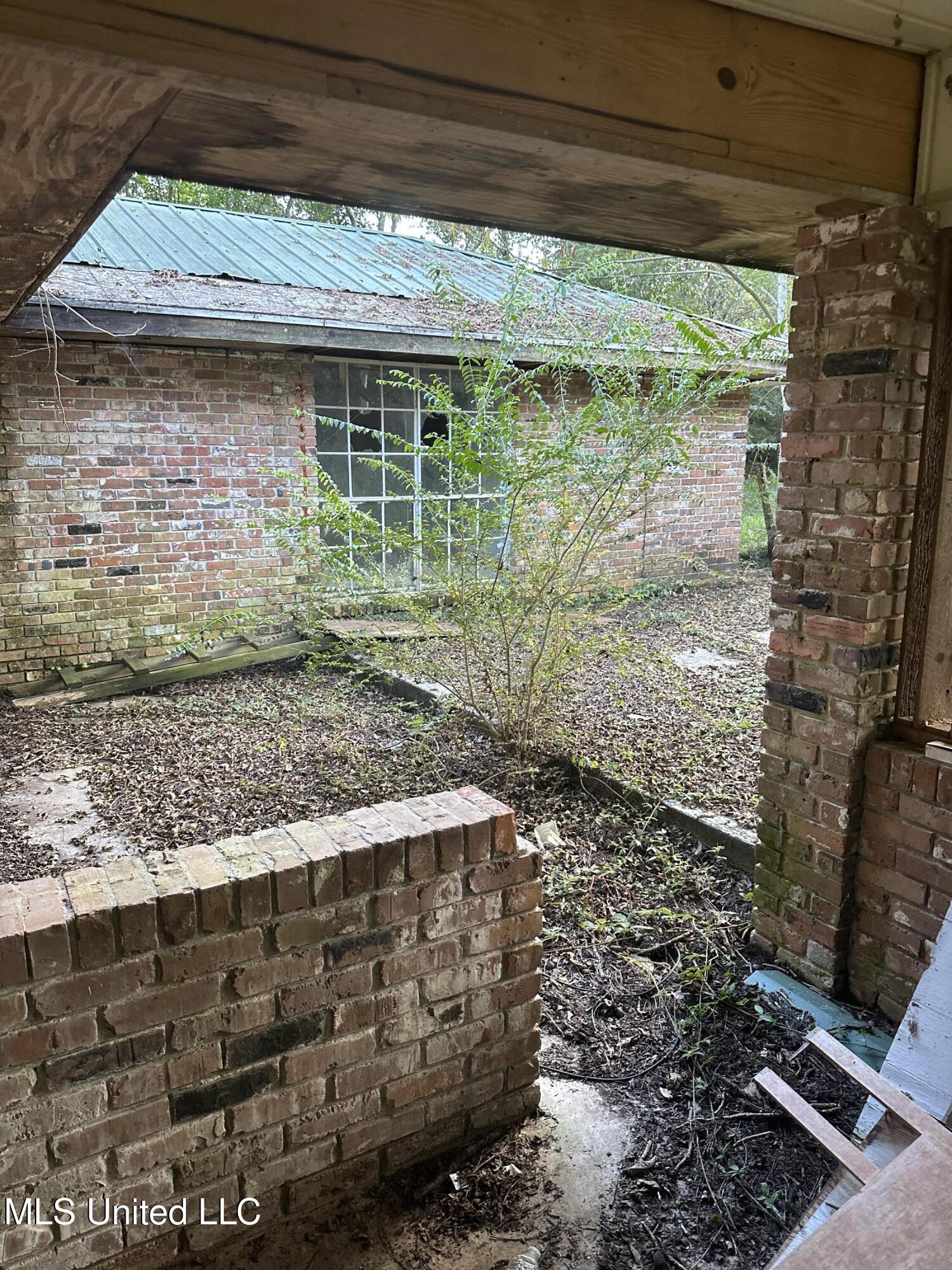 79 Brooks Road Hattiesburg, MS 39401 - Photo 7 of 8 IMG_5094