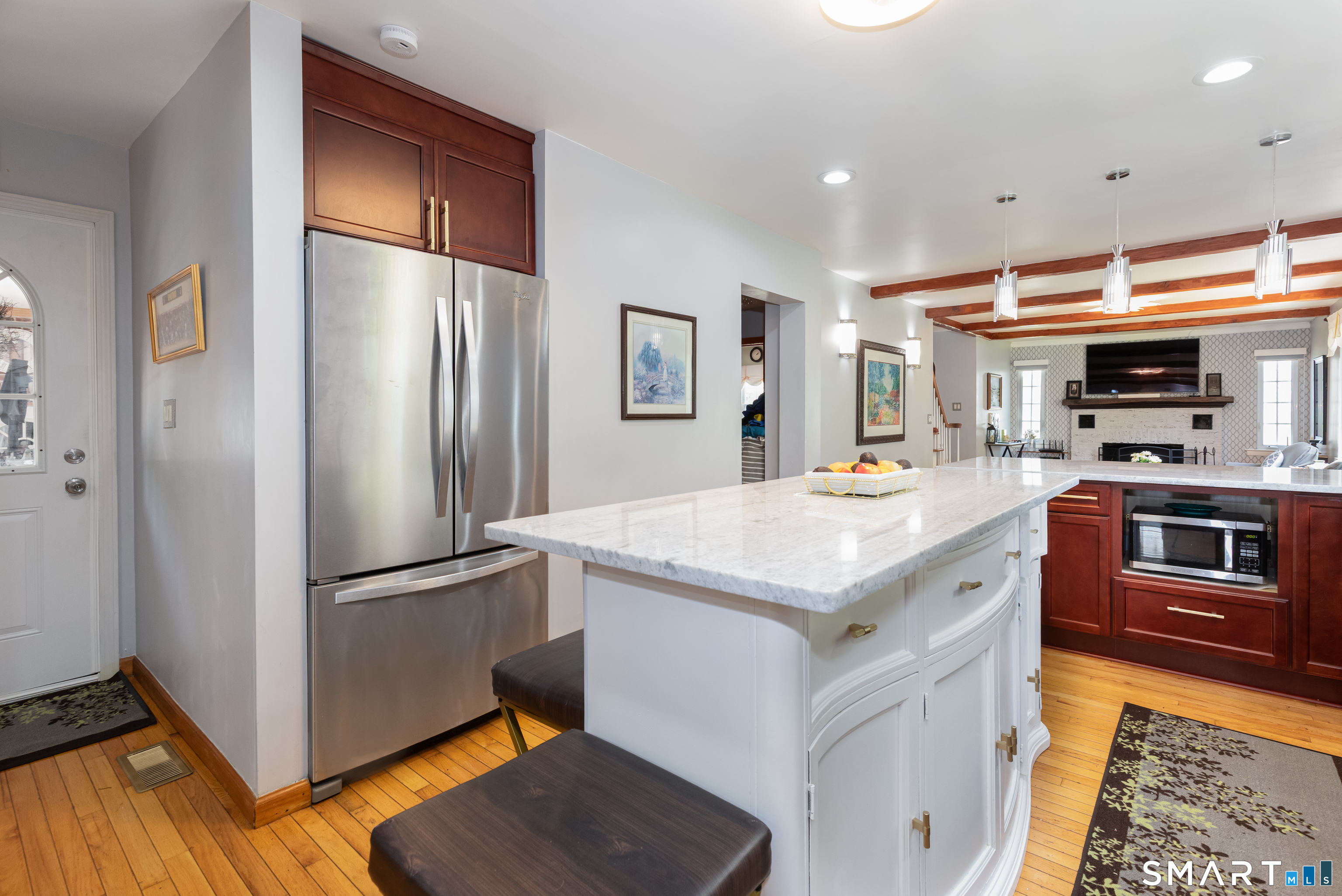 816 Woodruff Road Orange, CT 06477 - Photo 9 of 40