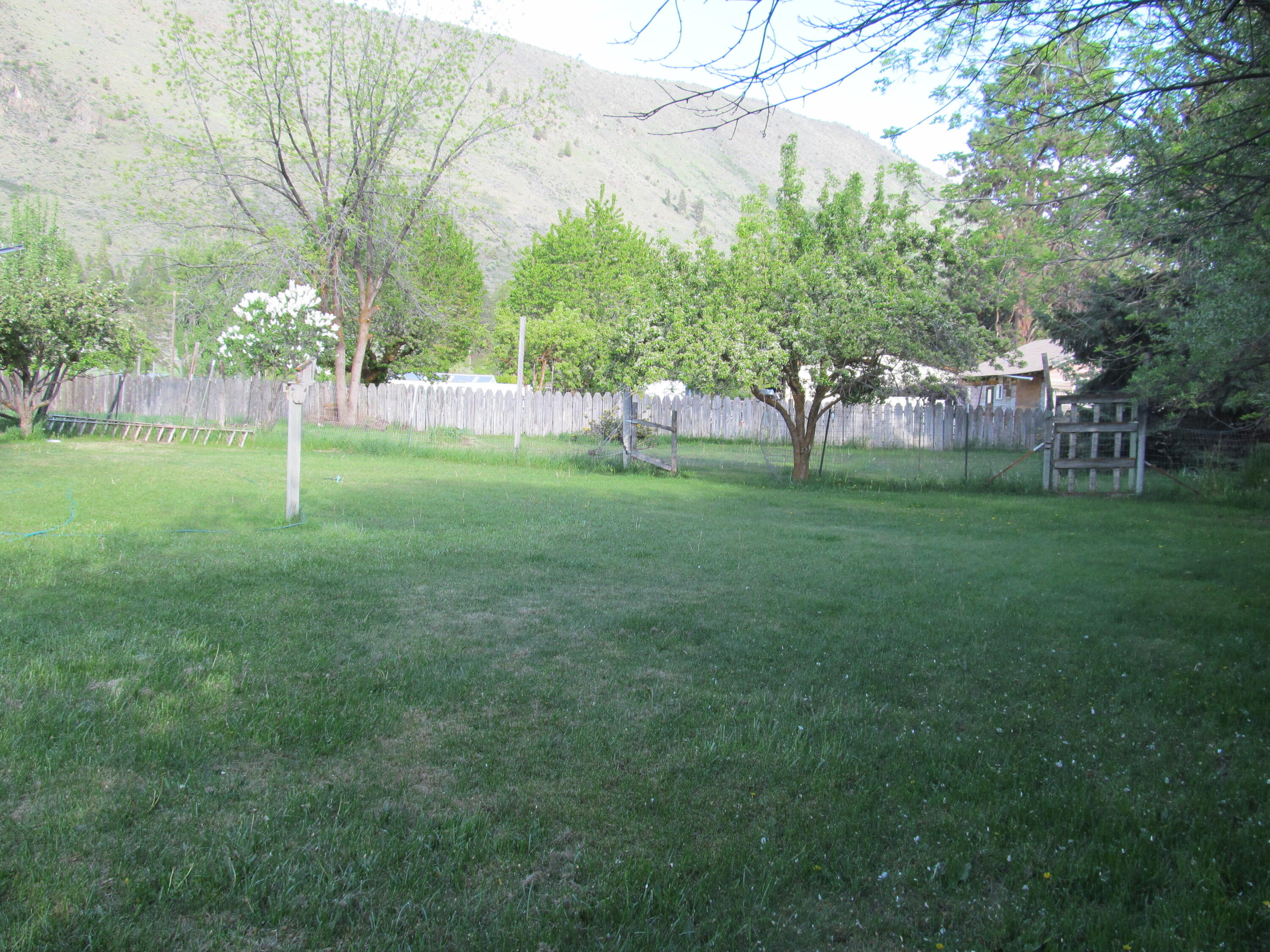 8887 Shady Pine Road Klamath Falls, OR 97601 - Photo 2 of 6 IMG_0443