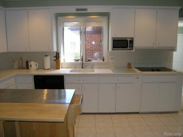 81 Colonial Road Grosse Pointe, MI 48236 - Photo 7 of 25 Kitchen