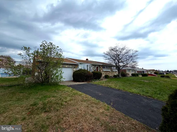 $349,900 | 9610 Dedaker Street, Philadelphia, PA 19115