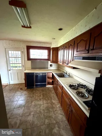 $349,900 | 9610 Dedaker Street, Philadelphia, PA 19115
