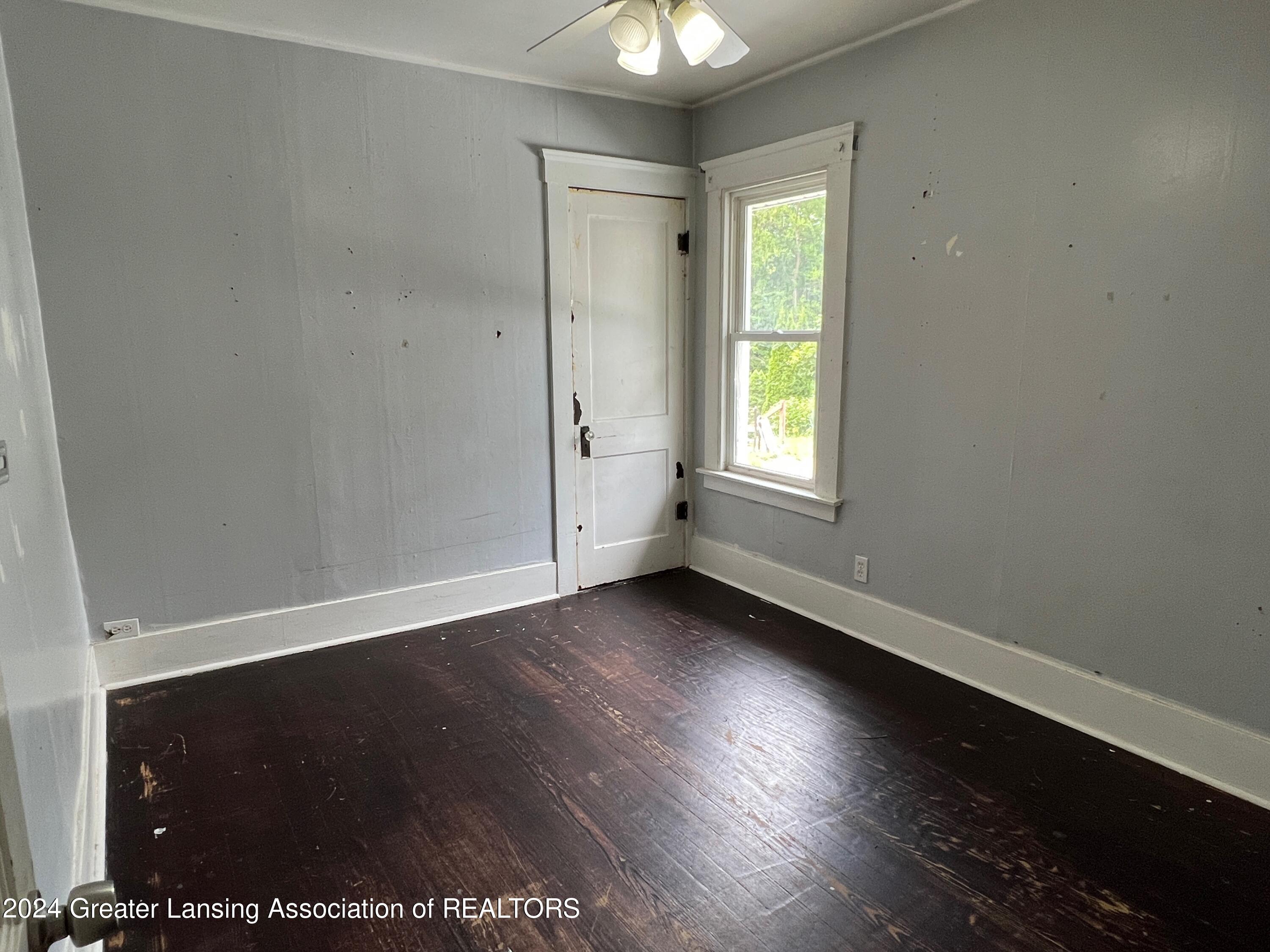 1007 Cleveland Street Lansing, MI 48906 - Photo 16 of 23 IMG_6445