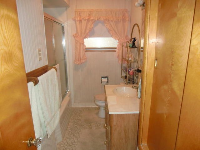 9006 West 22nd Place North Riverside, IL 60546 - Photo 10 of 23