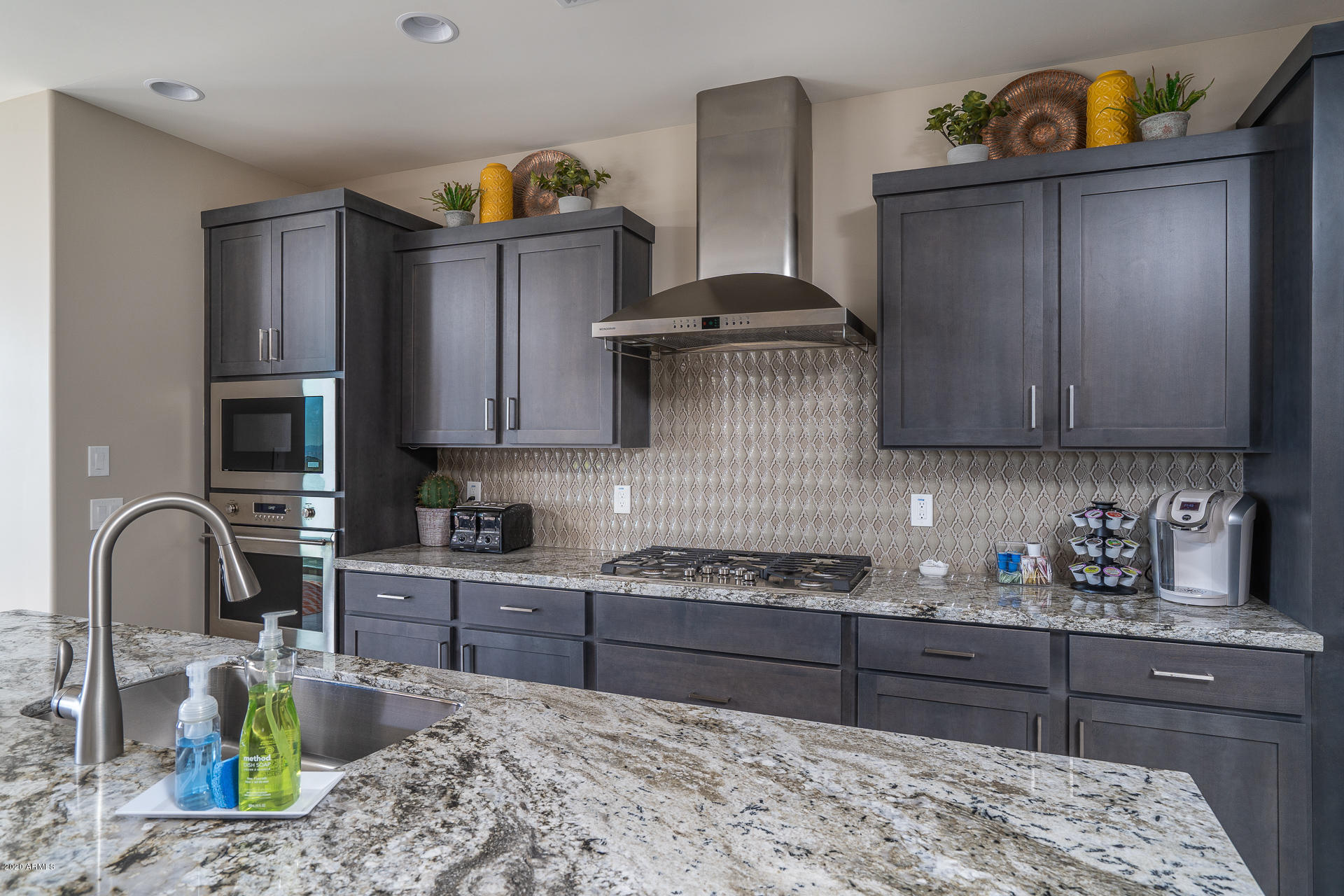 17817 East Woolsey Way Rio Verde, AZ 85263 - Photo 7 of 56 7) KITCHEN