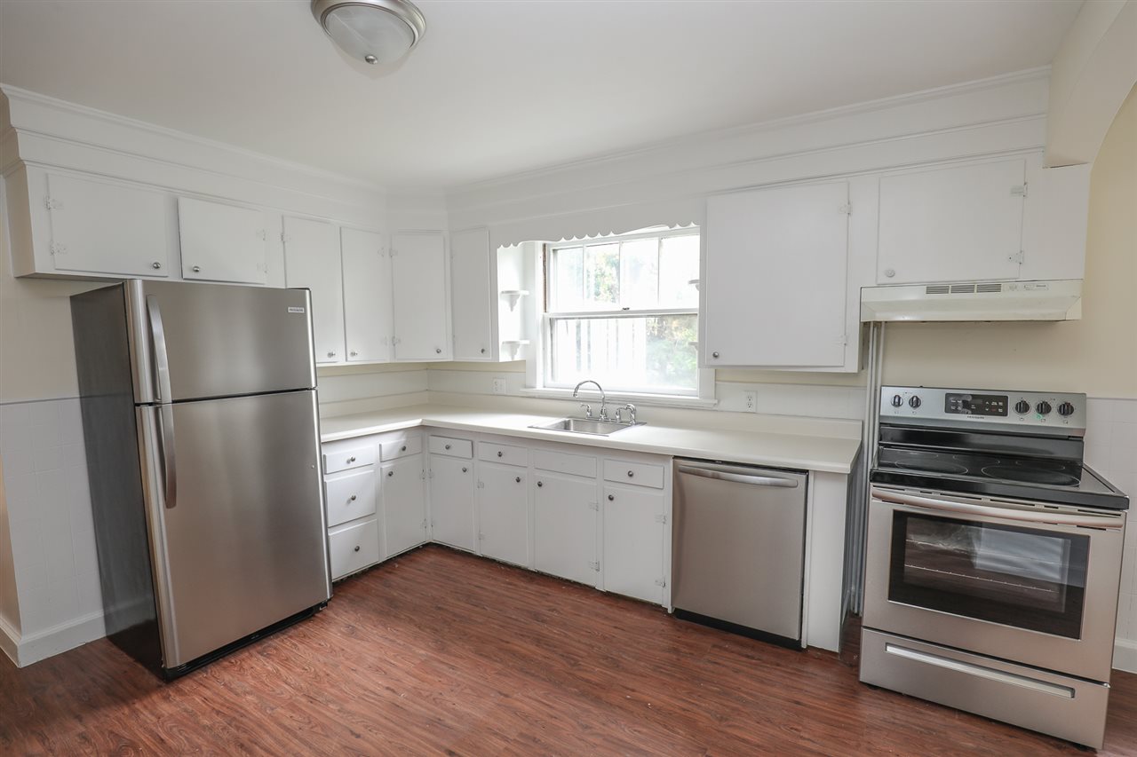 562 South Main Street Manchester, NH 03102 - Photo 11 of 24 Gallery Image 11