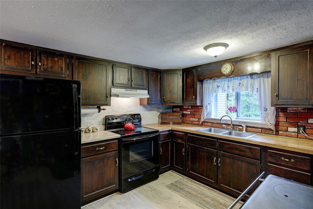 6 Little Pond County Road Cumberland, RI 02864 - Photo 17 of 50