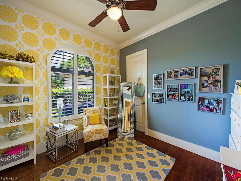 59 Myrtle Road Naples, FL 34108 - Photo 18 of 25 1st floor Bedroom 3 enjoys direct access to shared en-suite full bath