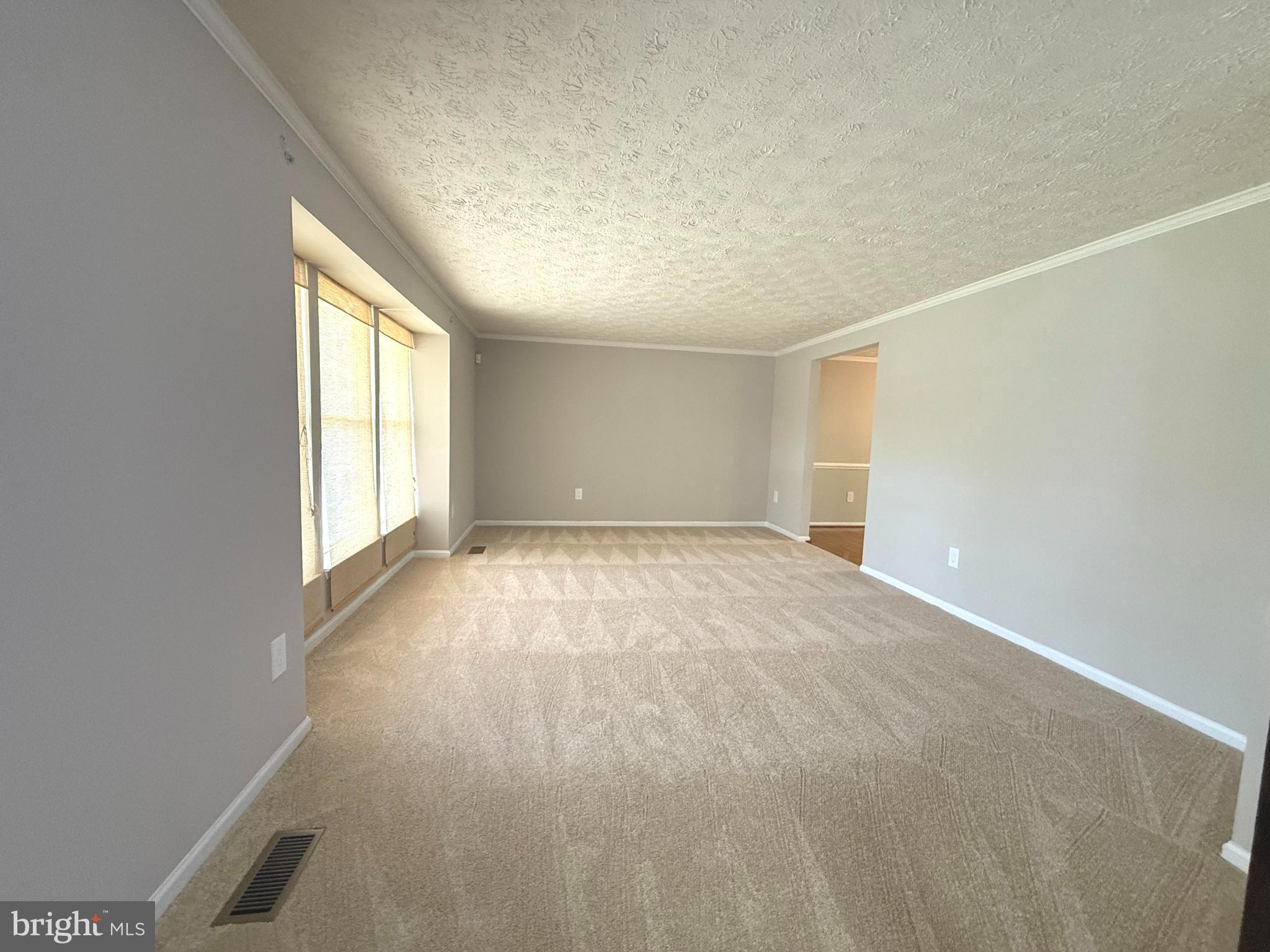 14931 Windmill Terrace Silver Spring, MD 20905 - Photo 2 of 27