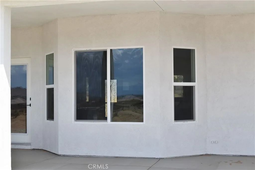 16944 Pauhaska Road Apple Valley, CA 92308 - Photo 28 of 74