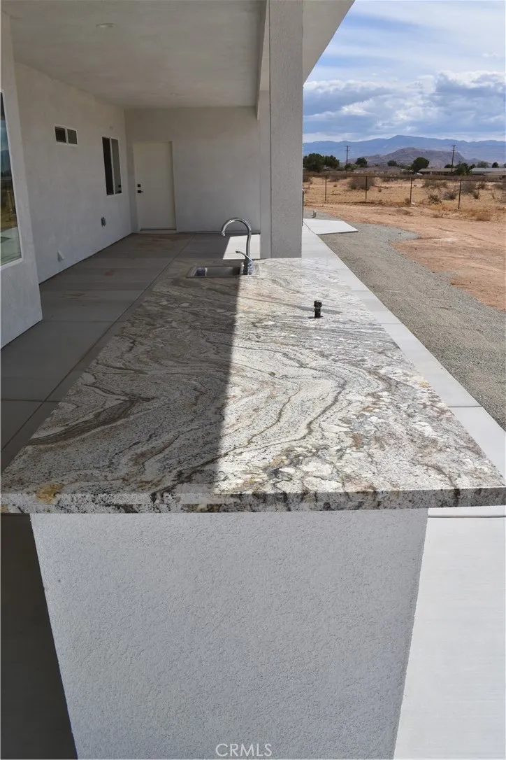 16944 Pauhaska Road Apple Valley, CA 92308 - Photo 30 of 74