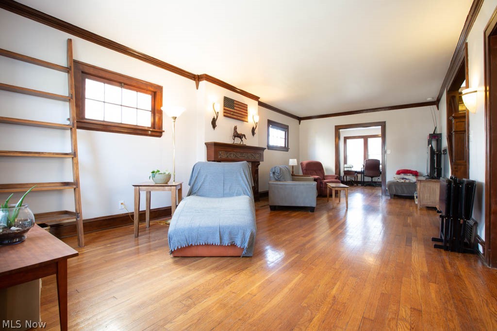1063 Pembrook Road Cleveland Heights, OH 44121 - Photo 6 of 35