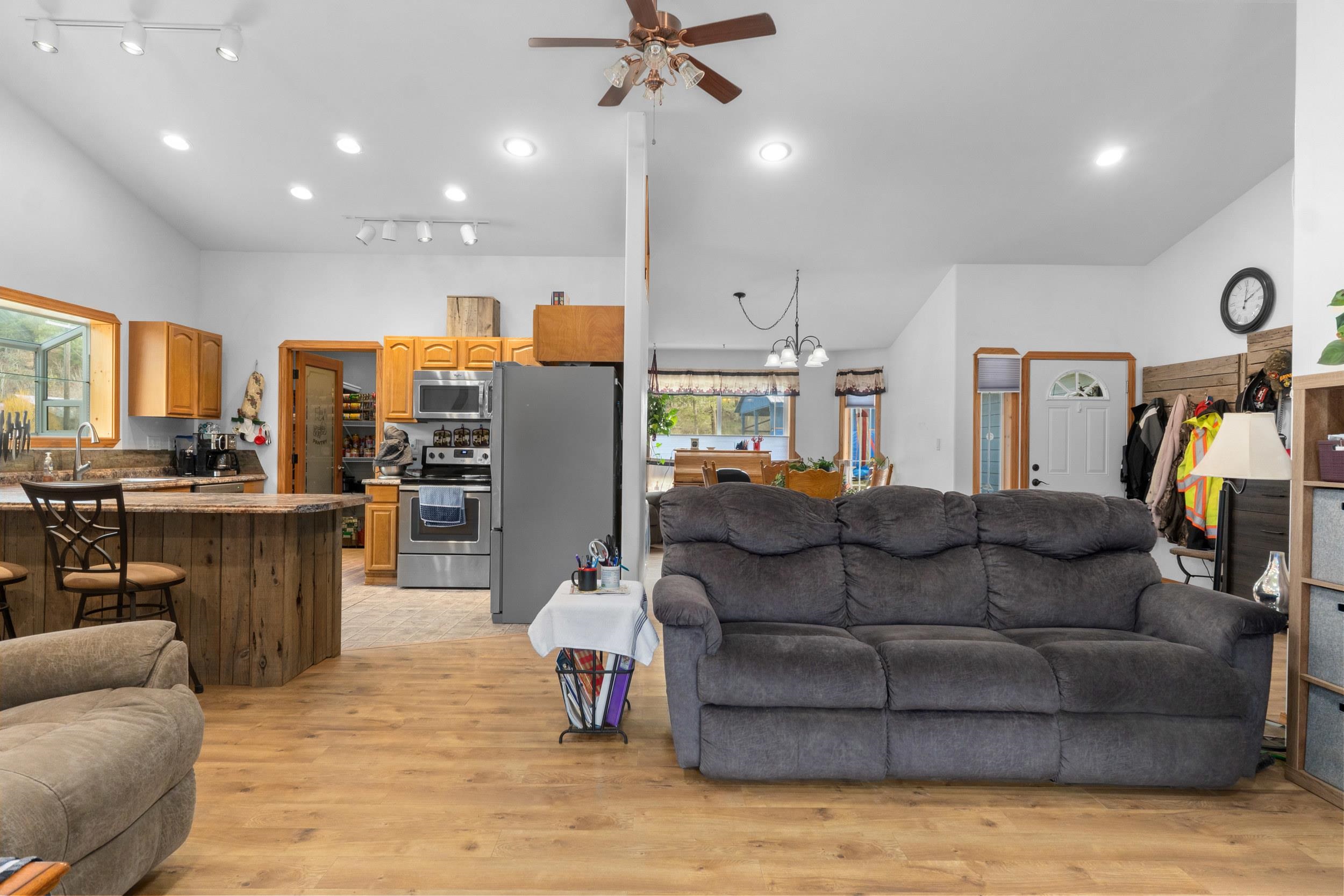 1527 Pingston Creek Road Kettle Falls, WA 99141 - Photo 15 of 49