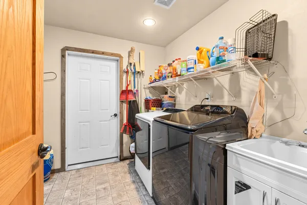 $575,000 | 1527 Pingston Creek Road, Kettle Falls, WA 99141