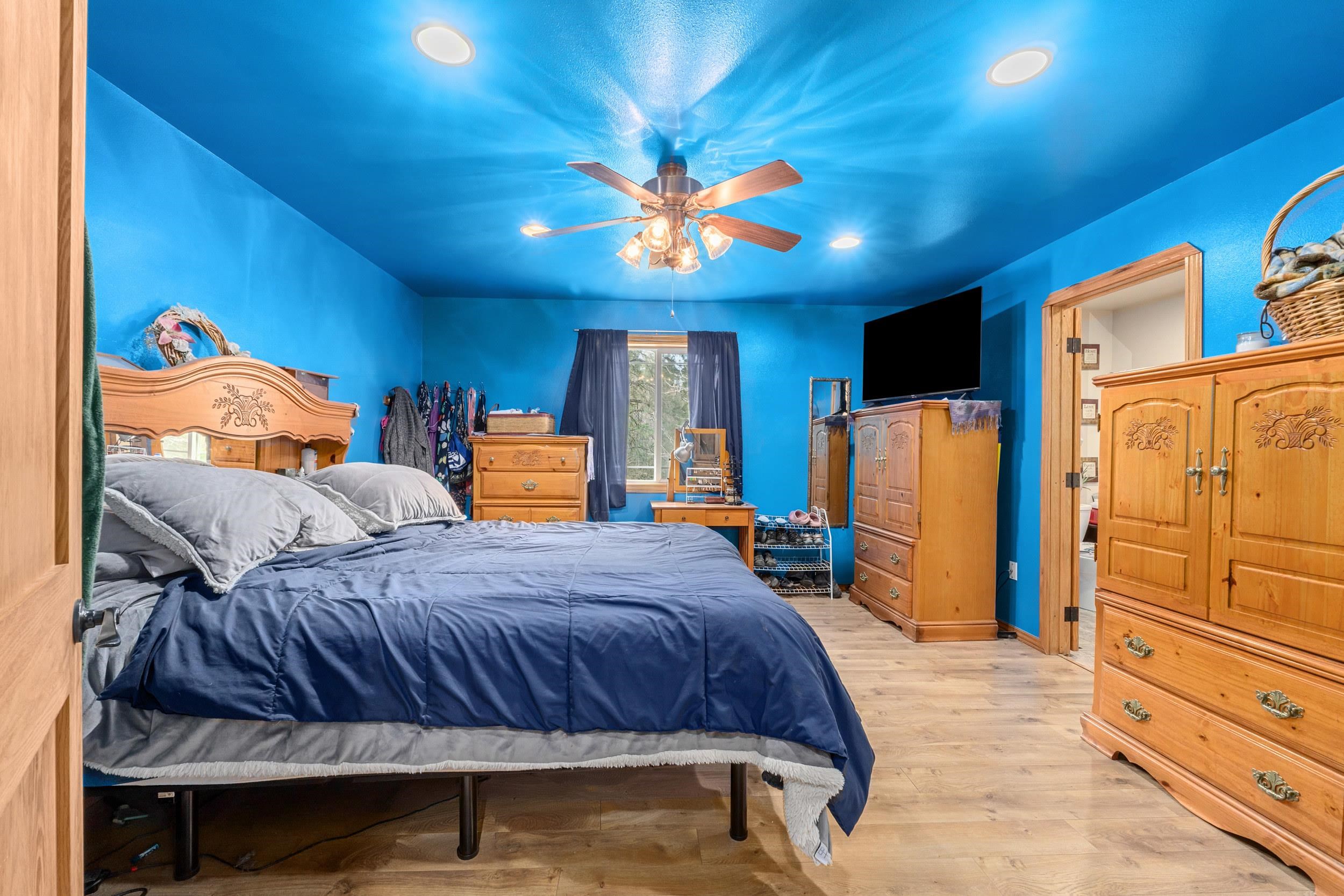 1527 Pingston Creek Road Kettle Falls, WA 99141 - Photo 24 of 49