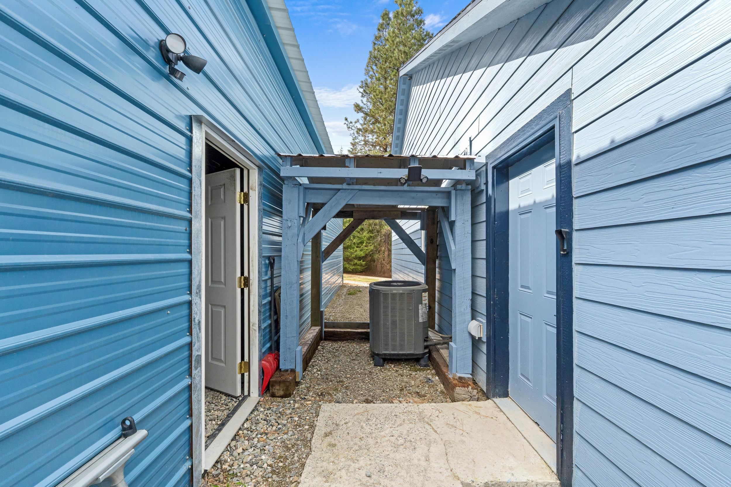 1527 Pingston Creek Road Kettle Falls, WA 99141 - Photo 37 of 49