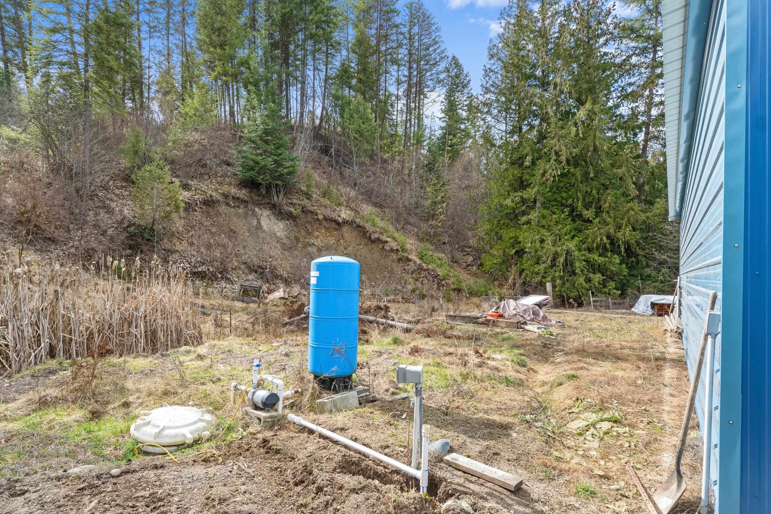 1527 Pingston Creek Road Kettle Falls, WA 99141 - Photo 40 of 49