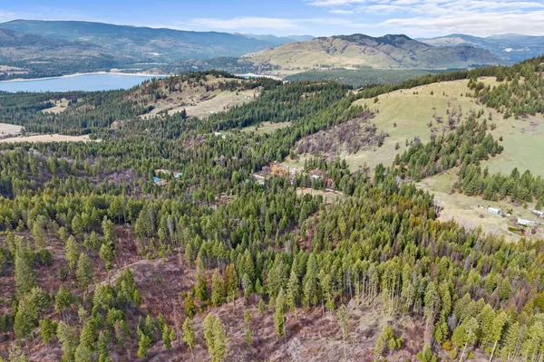 $575,000 | 1527 Pingston Creek Road, Kettle Falls, WA 99141