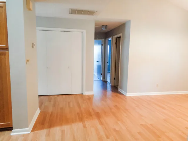 $2,100 | 228 Louisiana Avenue, Valparaiso, FL 32580