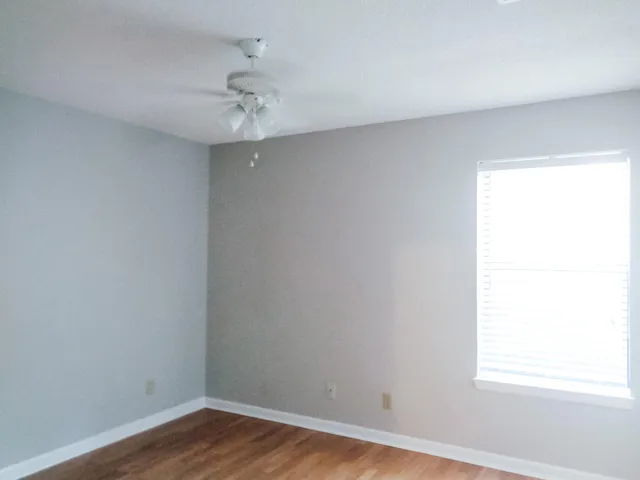 $2,100 | 228 Louisiana Avenue, Valparaiso, FL 32580