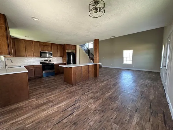 $275,000 | 4429 Peppertree Road, Granbury, TX 76048