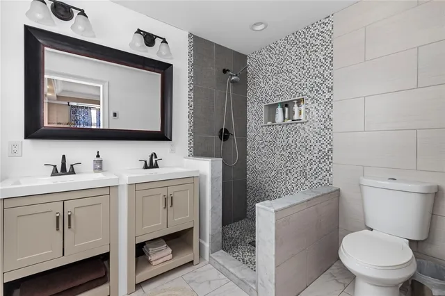 $839,000 | 135 Meshanticut Valley Parkway, Cranston, RI 02920