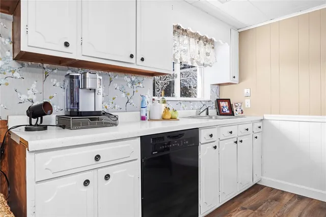 $839,000 | 135 Meshanticut Valley Parkway, Cranston, RI 02920