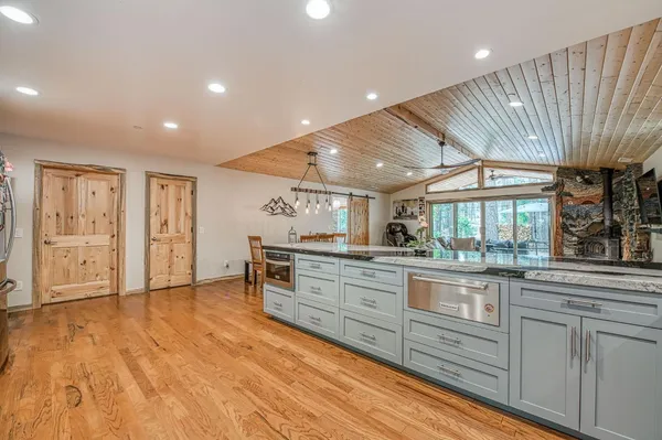 $1,490,000 | 39153 Granite Lane, Shaver Lake, CA 93664
