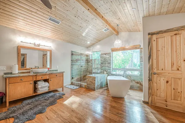 $1,490,000 | 39153 Granite Lane, Shaver Lake, CA 93664