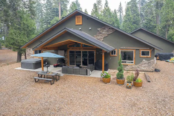 $1,490,000 | 39153 Granite Lane, Shaver Lake, CA 93664