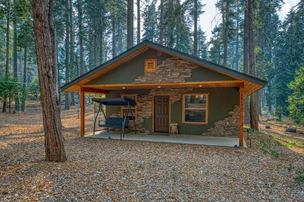 $1,490,000 | 39153 Granite Lane, Shaver Lake, CA 93664