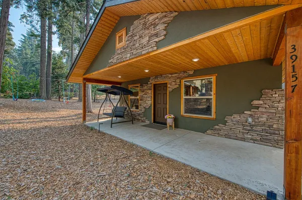 $1,490,000 | 39153 Granite Lane, Shaver Lake, CA 93664