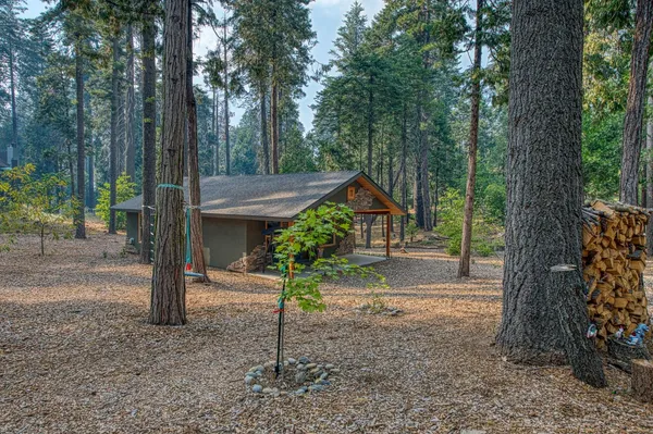 $1,490,000 | 39153 Granite Lane, Shaver Lake, CA 93664