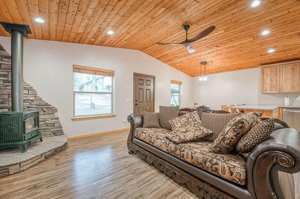 $1,490,000 | 39153 Granite Lane, Shaver Lake, CA 93664