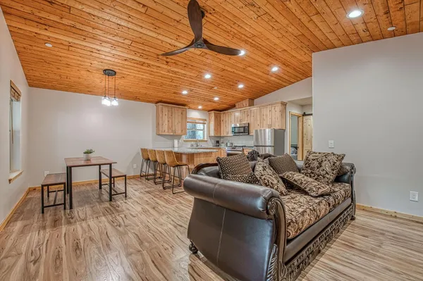 $1,490,000 | 39153 Granite Lane, Shaver Lake, CA 93664