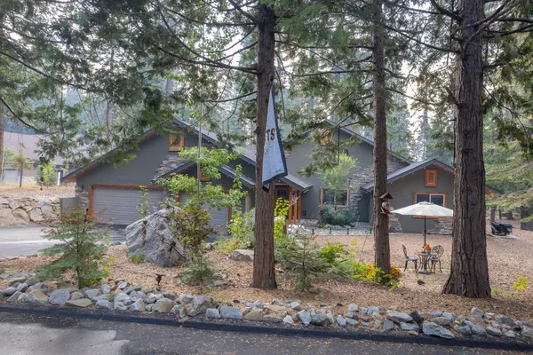 $1,490,000 | 39153 Granite Lane, Shaver Lake, CA 93664
