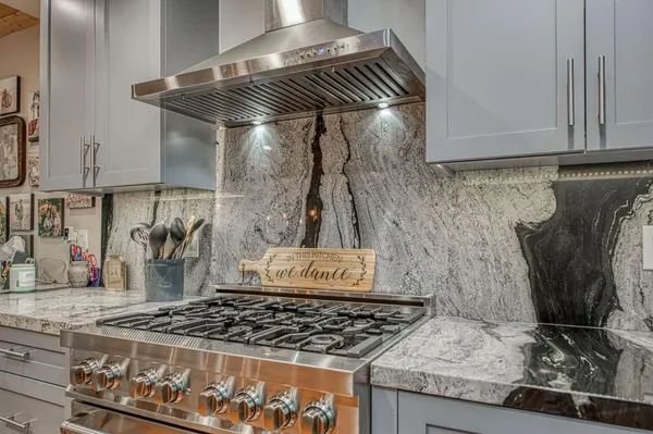 $1,490,000 | 39153 Granite Lane, Shaver Lake, CA 93664