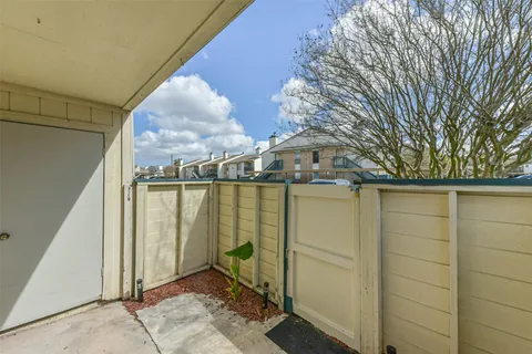 $118,900 | 250 El Dorado Boulevard, Unit 189, Webster, TX 77598